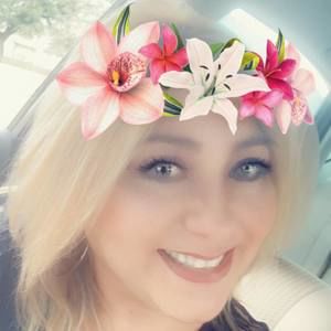 Meet your Posher, Lia